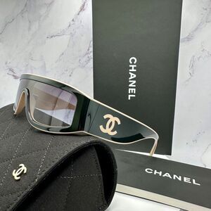 New CHANEL Sunglasses